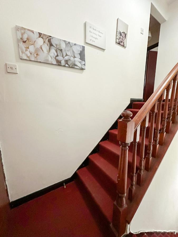 210 Coldharbour Lane Appartement Londen Buitenkant foto