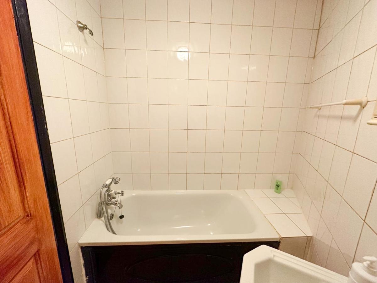 210 Coldharbour Lane Appartement Londen Buitenkant foto